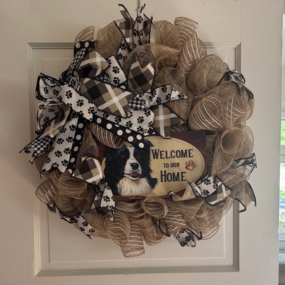 Brown and Black Border Collie Dog-Themed Welcome Wreath